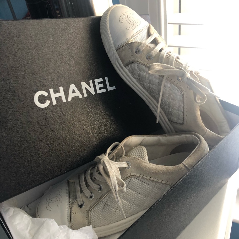 🌟🌟 CHANEL Beige and Cream Sneakers 🌟🌟